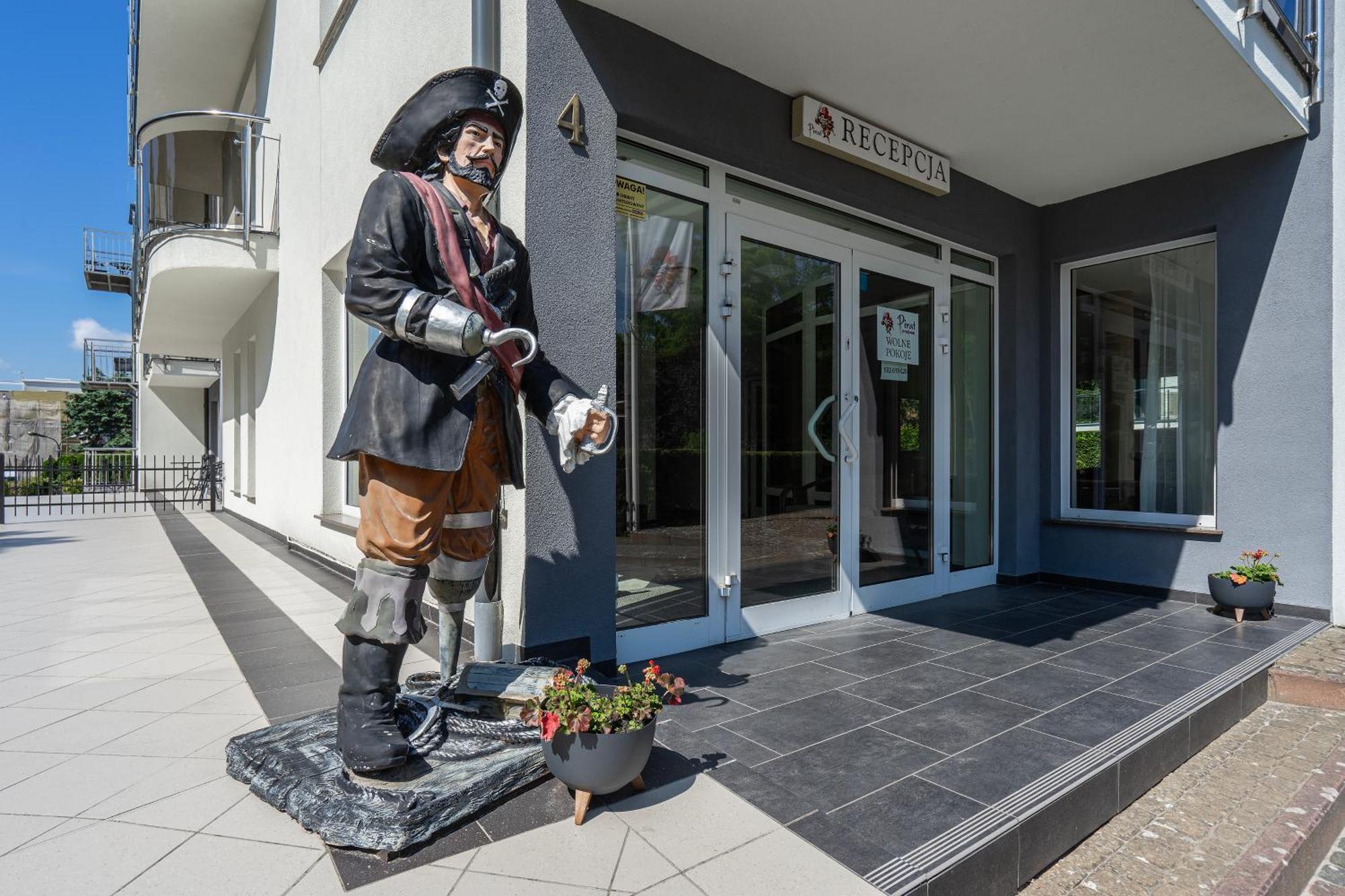 Pensjonat Pirat Jastrzębia Góra Exteriér fotografie